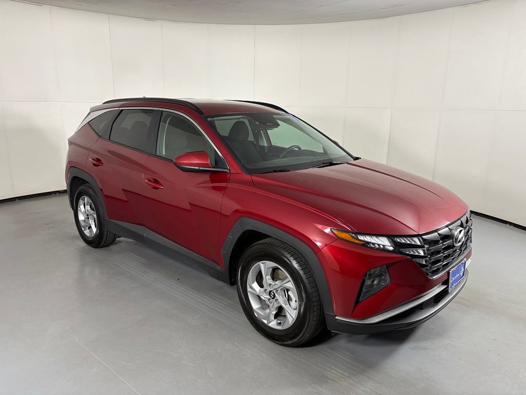 Used 2024 Hyundai Tucson SEL FWD image 2