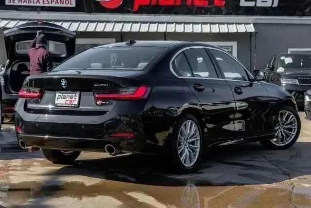 Used 2024 BMW 330i Sedan image 11
