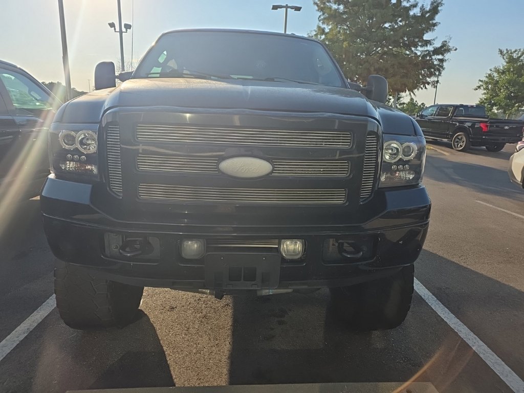 Used 2005 Ford Excursion Limited AWD/4WD image 4