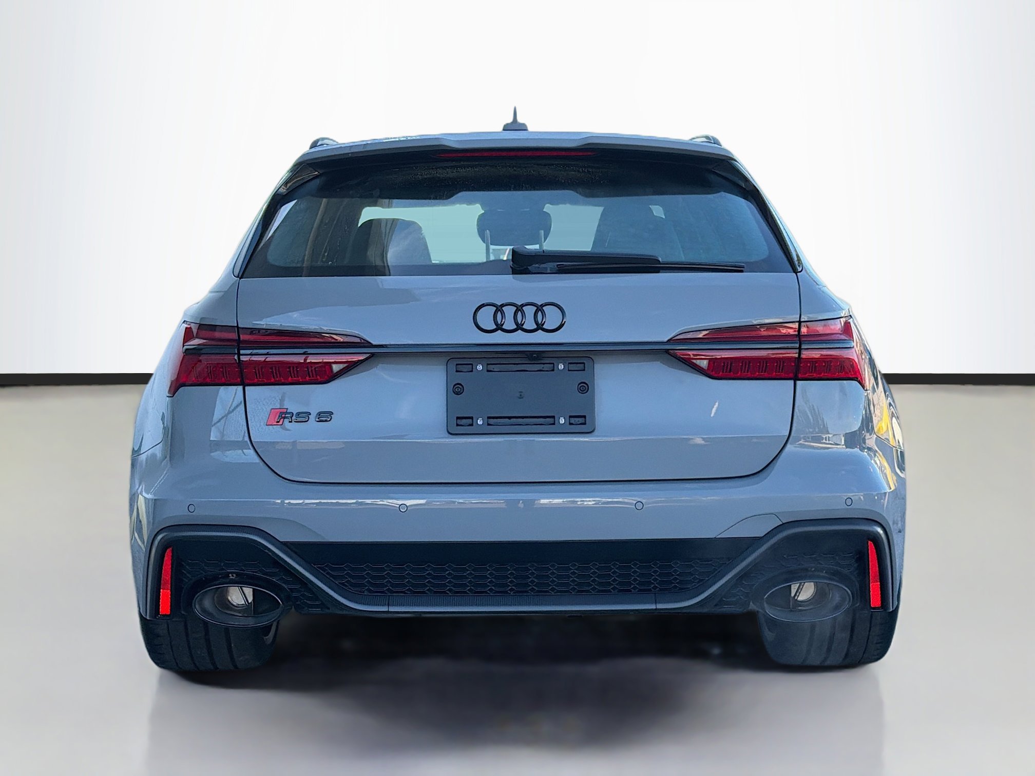 New 2026 Audi RS 6 performance image 4