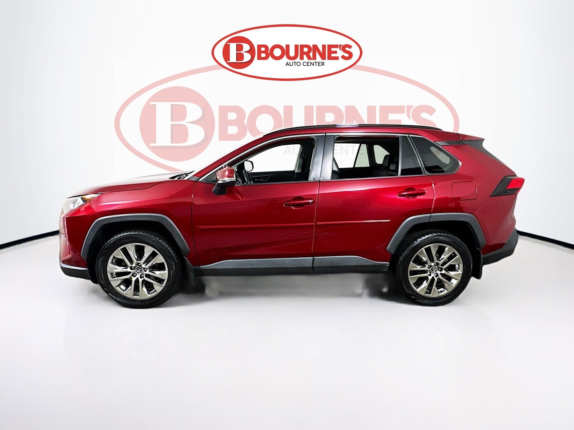 Used 2019 Toyota RAV4 XLE Premium w/ Cold Weather Package AWD/4WD image 7