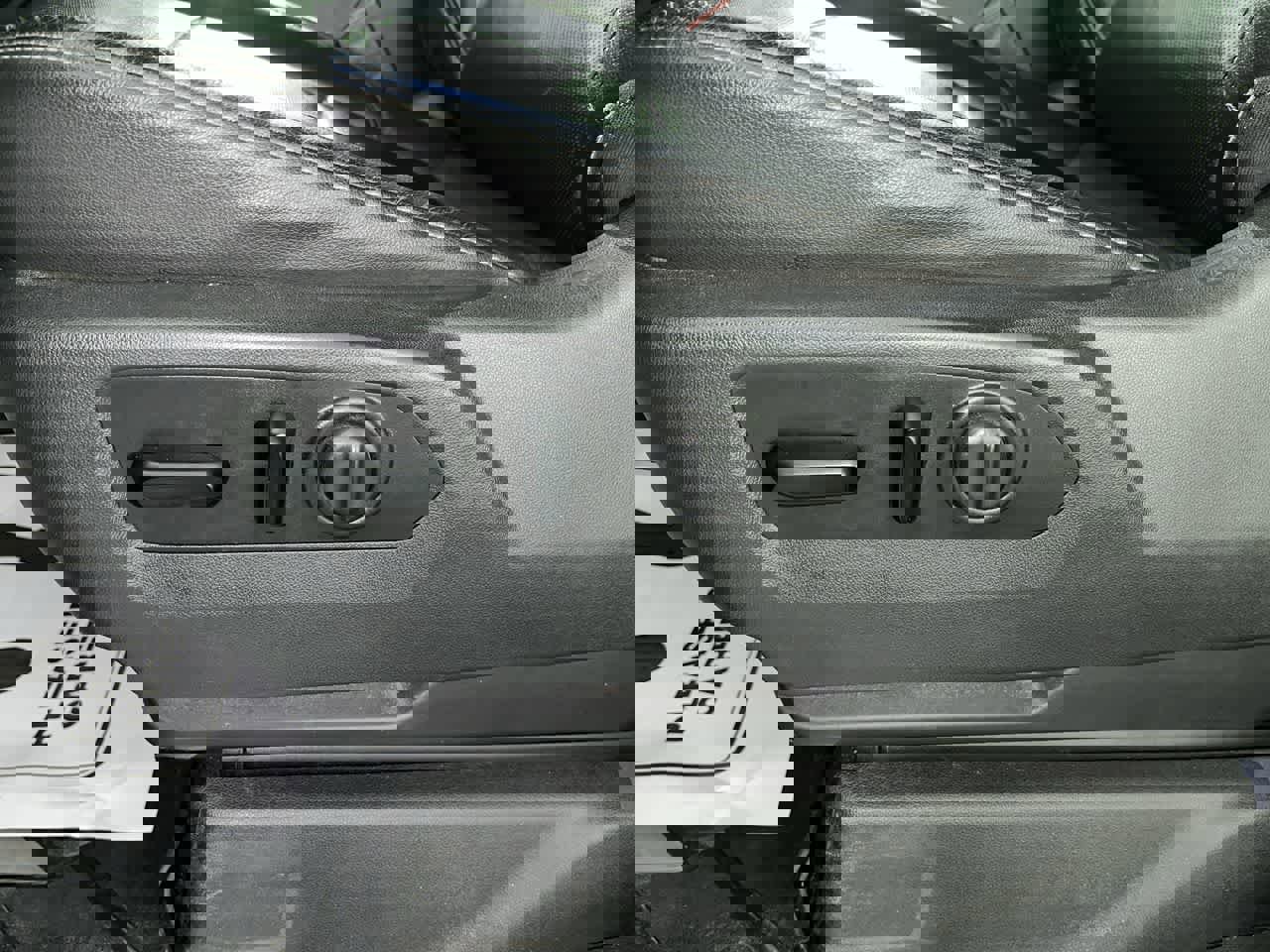 Used 2020 Chevrolet Silverado 2500 LTZ w/ LTZ Plus Package image 14