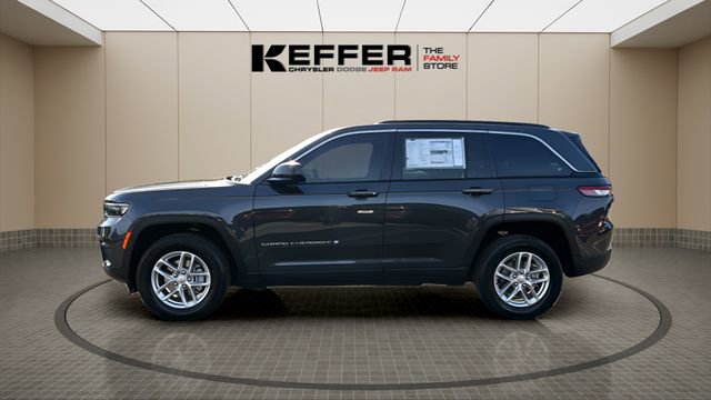New 2026 Jeep Grand Cherokee Laredo X AWD/4WD image 2