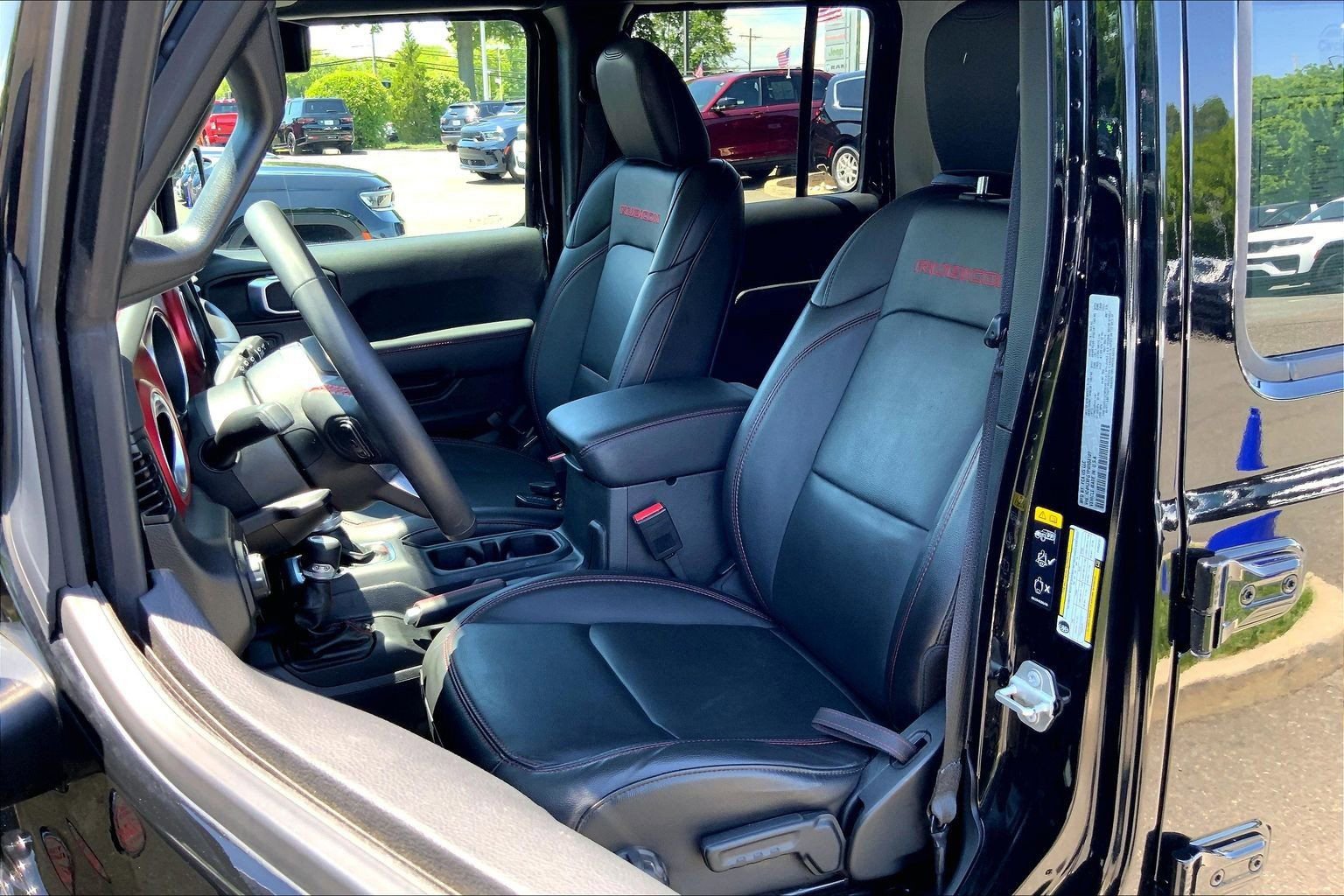 Used 2023 Jeep Wrangler Unlimited Rubicon w/ Cold Weather Group AWD/4WD image 6