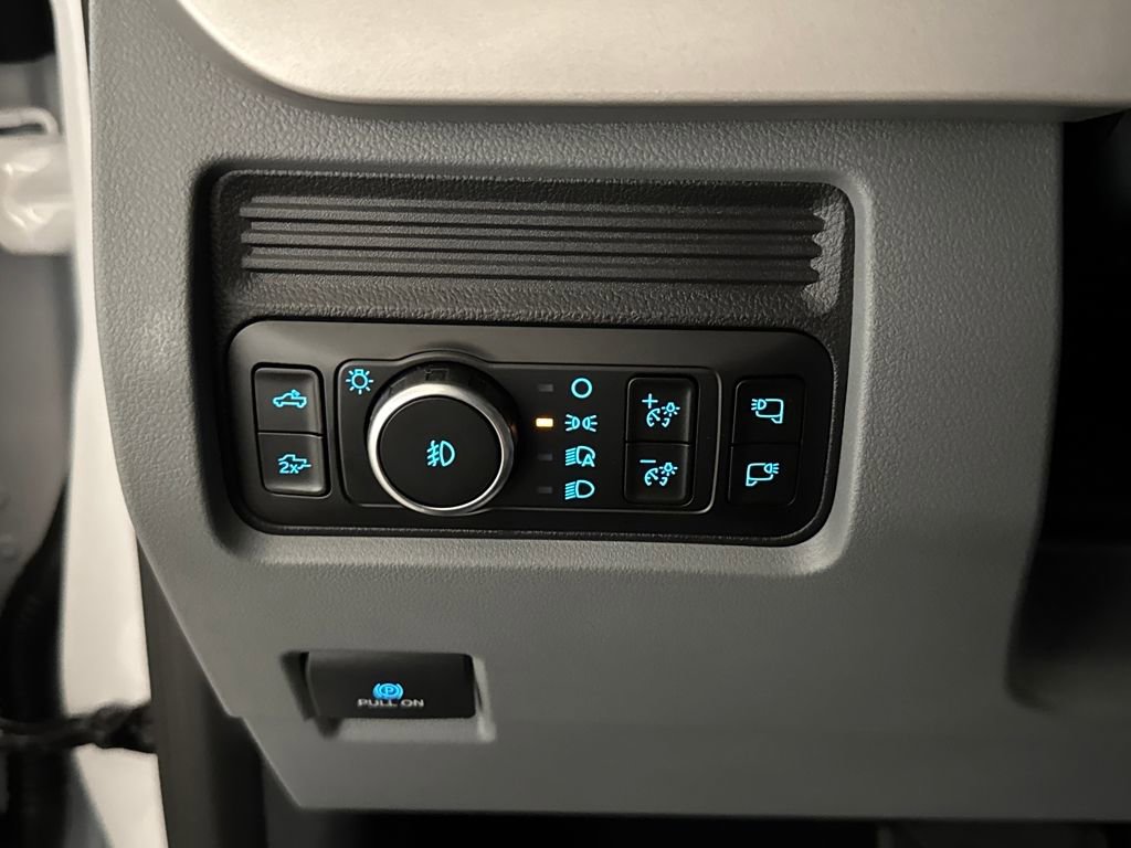 New 2026 Ford F250 XLT w/ XLT Premium Package image 30