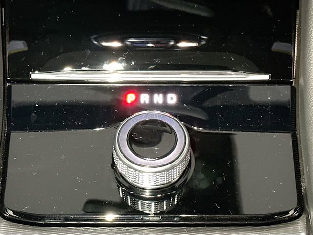 New 2025 Jeep Grand Cherokee Altitude image 11