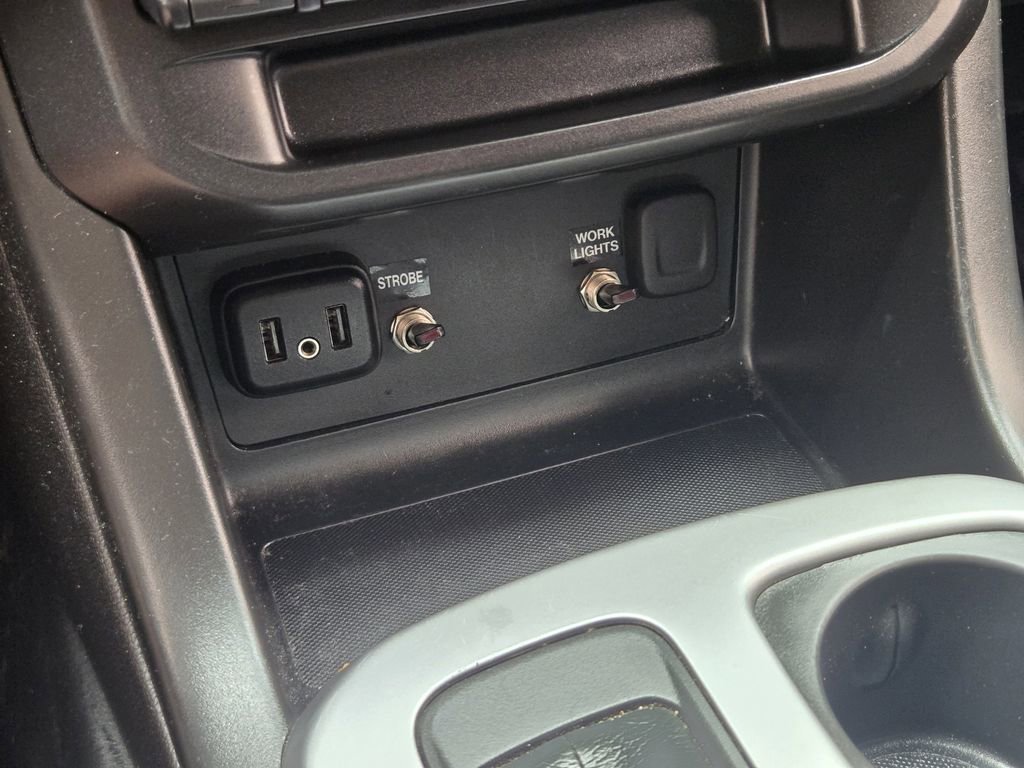 Used 2022 Chevrolet Colorado LT w/ Fleet Safety Package image 20