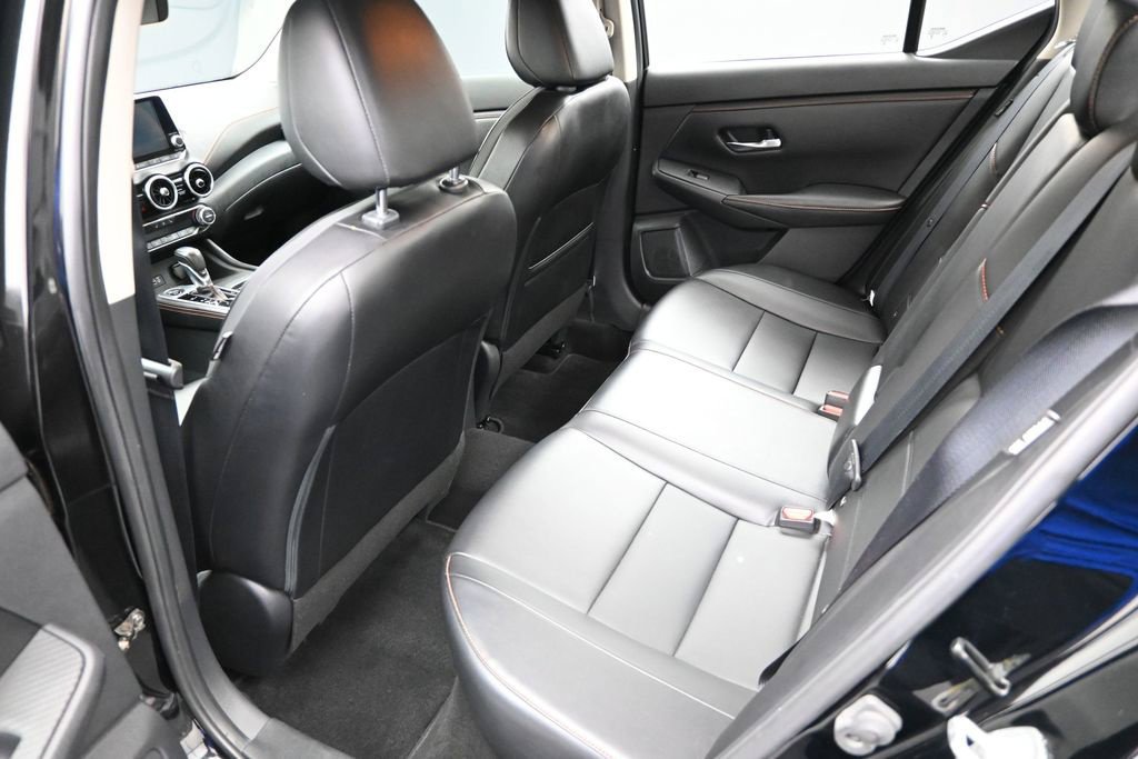 Used 2022 Nissan Sentra SR w/ SR Premium Package FWD image 23