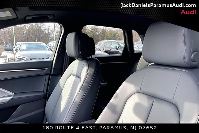 Used 2025 Audi Q3 2.0T Premium w/ Convenience Package image 17