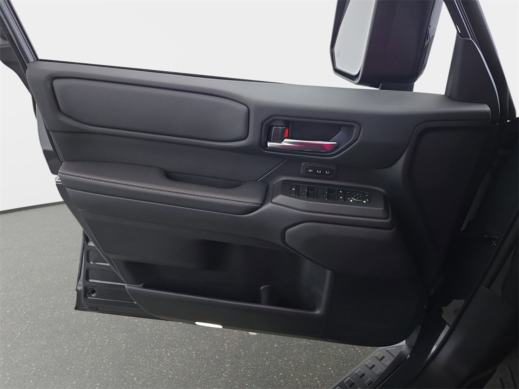 Used 2024 Toyota Land Cruiser image 28