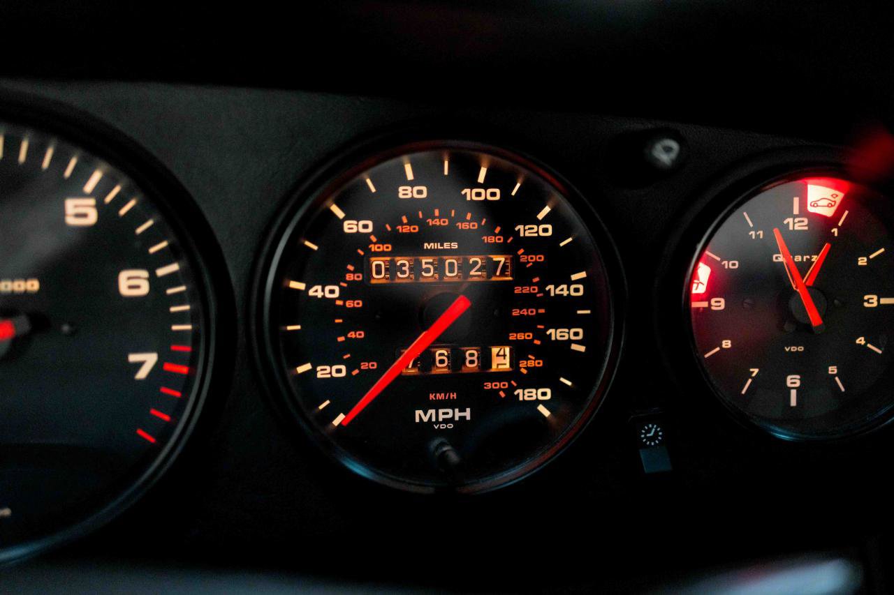 Used 1998 Porsche 911 Carrera 4S image 53