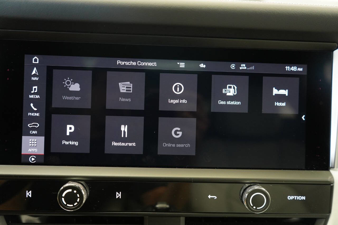 Used 2024 Porsche Macan image 86