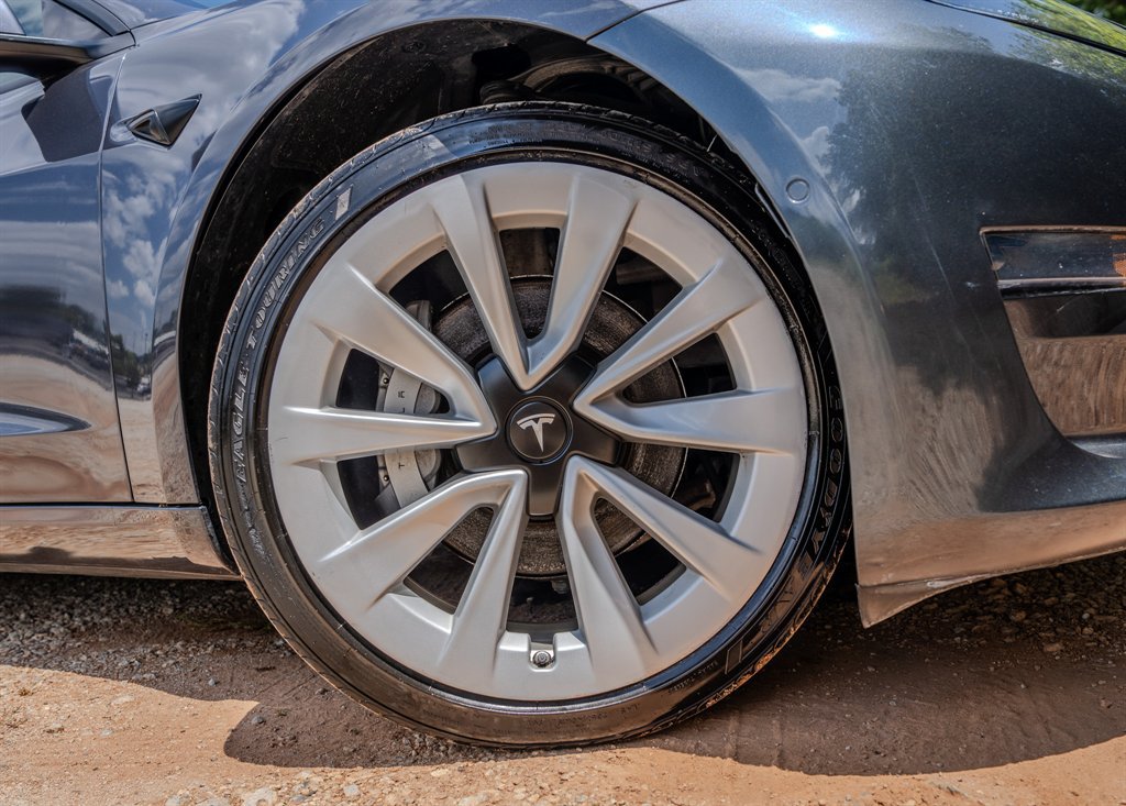 Used 2022 Tesla Model 3 Standard Range RWD image 13
