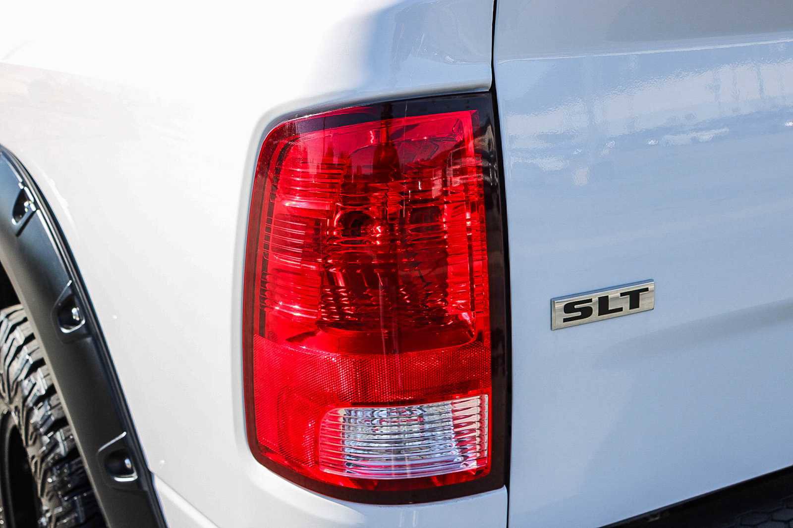 Used 2021 RAM 1500 Classic SLT image 7