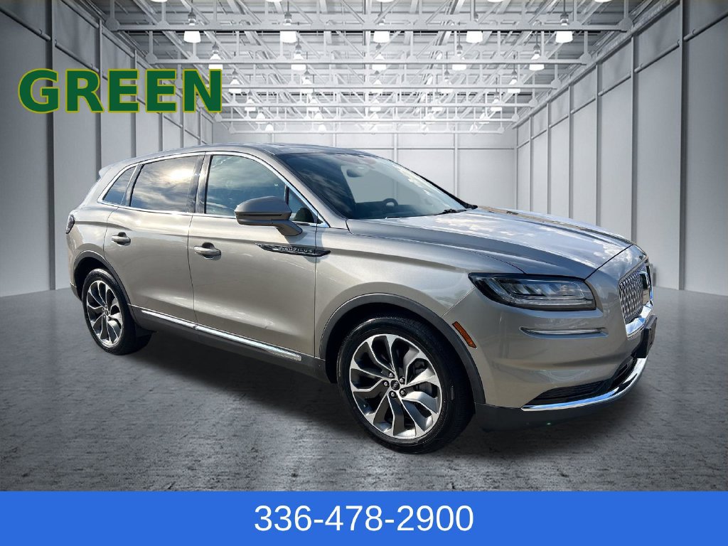 Used 2023 Lincoln Nautilus Reserve AWD/4WD image 10