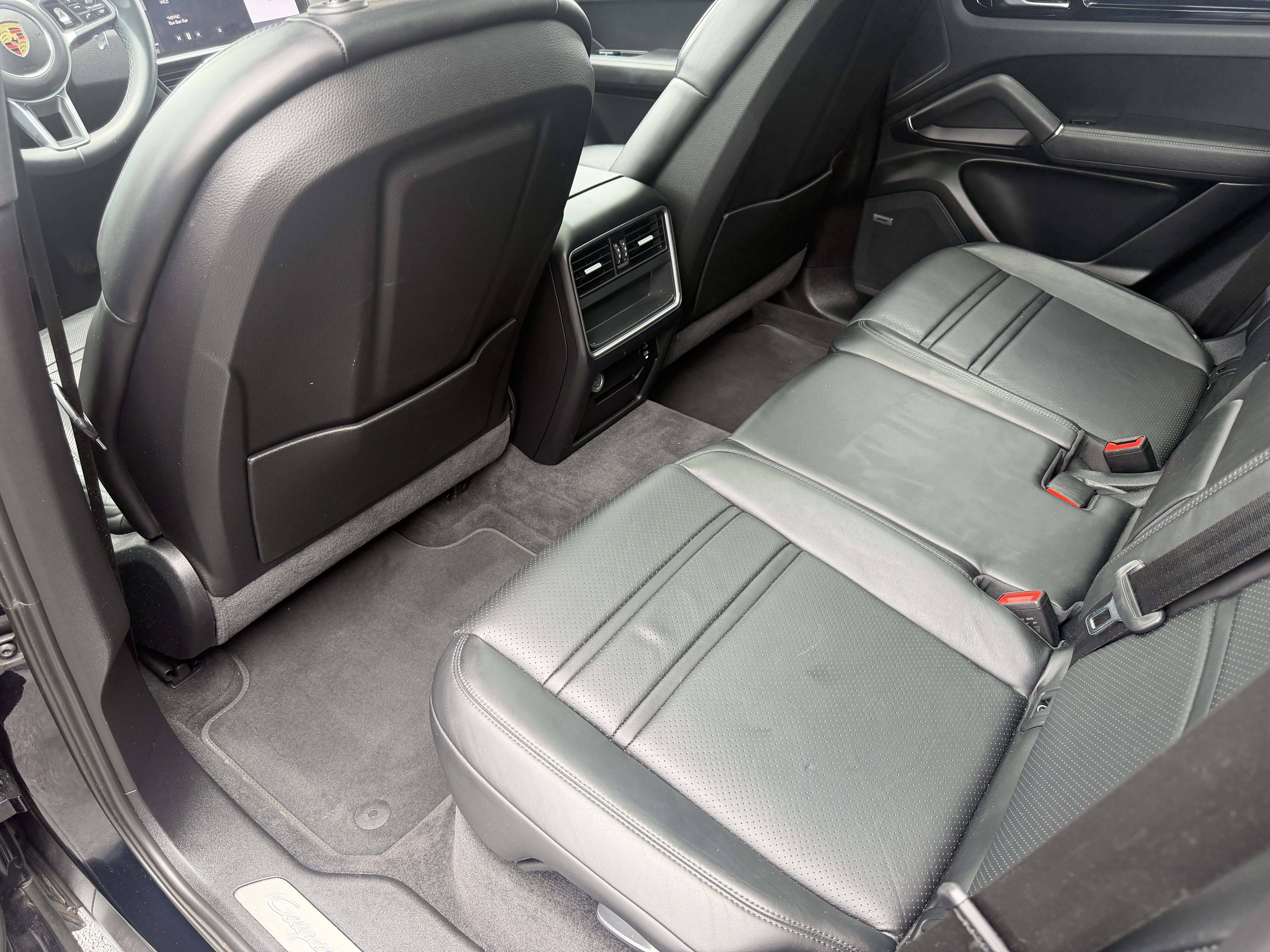 Certified 2020 Porsche Cayenne AWD/4WD image 16