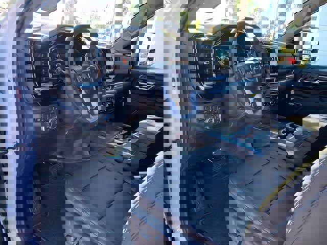 New 2026 GMC Sierra 2500 SLT w/ SLT Premium Package image 15