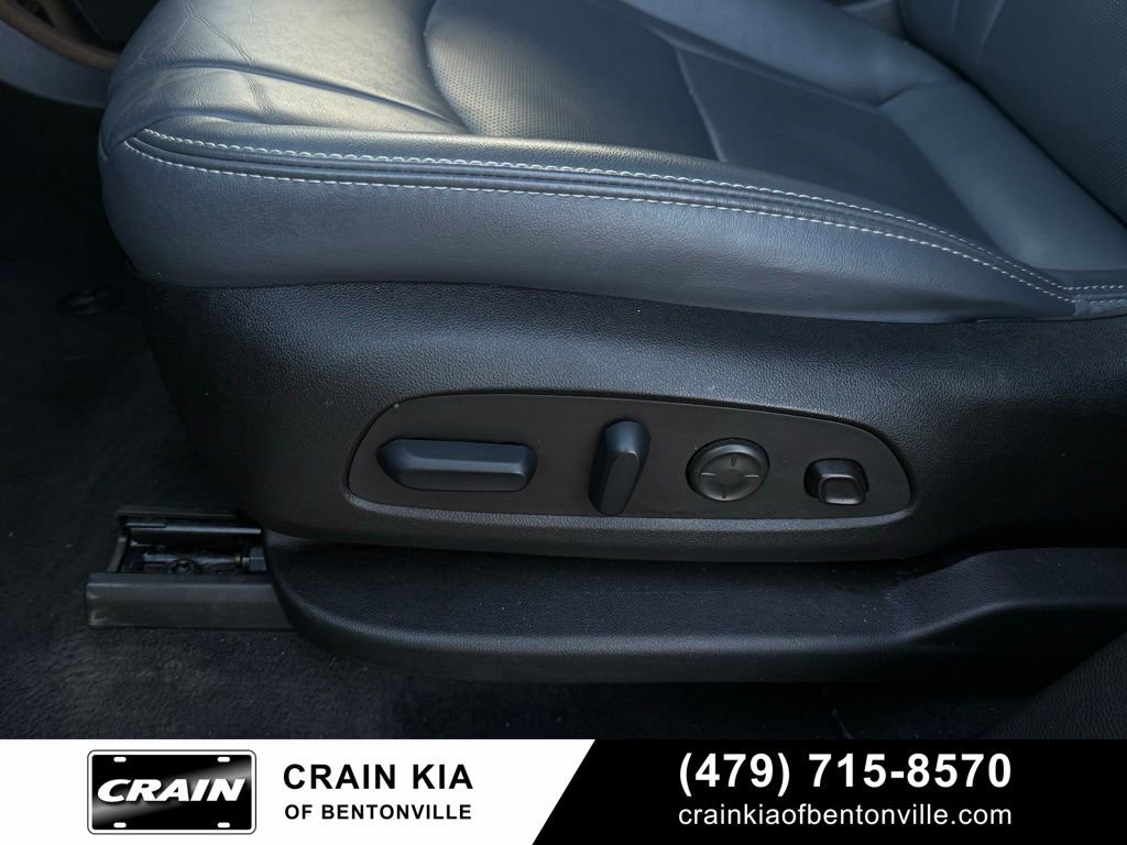Used 2024 Buick Enclave Premium image 12
