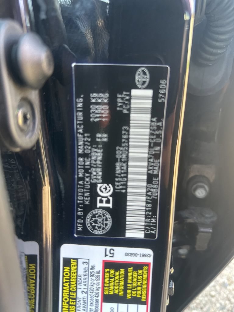 Used 2021 Toyota Camry SE FWD image 21