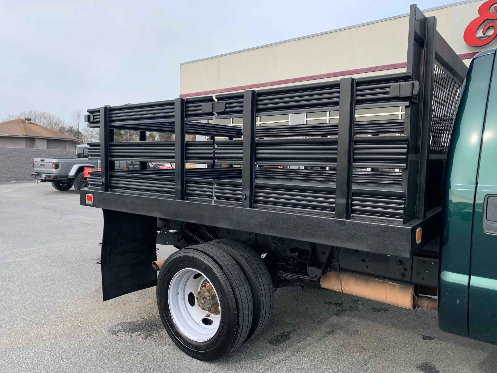 Used 2011 Ford F550 2WD Crew Cab Super Duty w/ Trailer Tow Pkg image 31