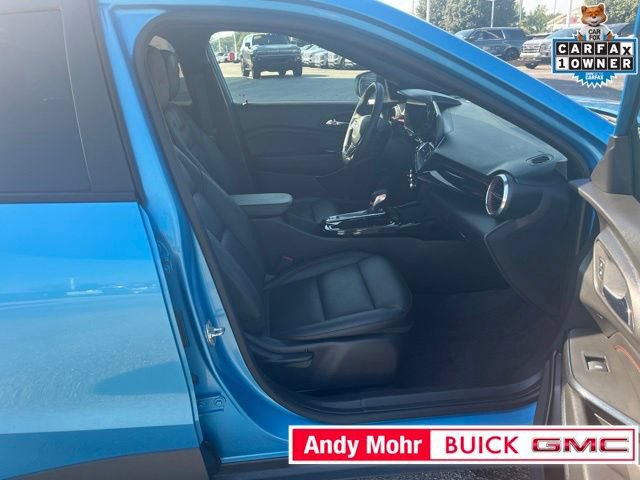 Used 2025 Chevrolet Trax RS w/ Driver Confidence Package FWD image 39