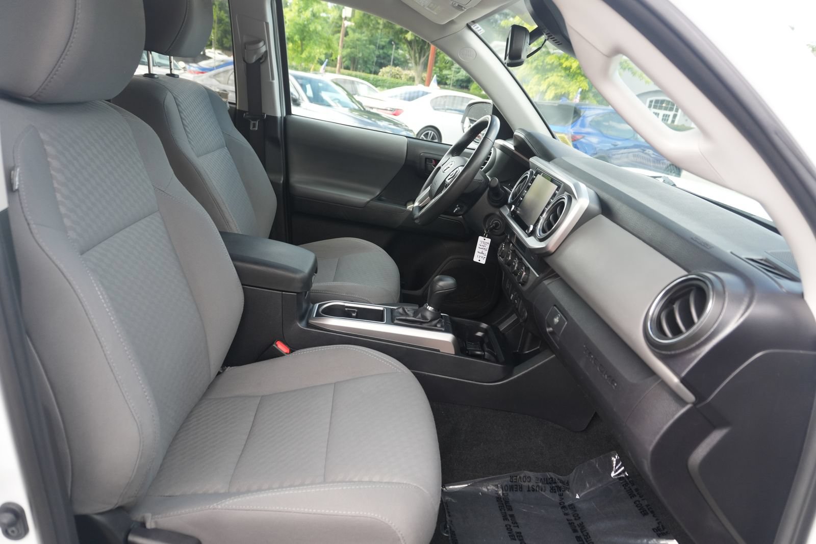 Used 2021 Toyota Tacoma SR5 AWD/4WD image 21
