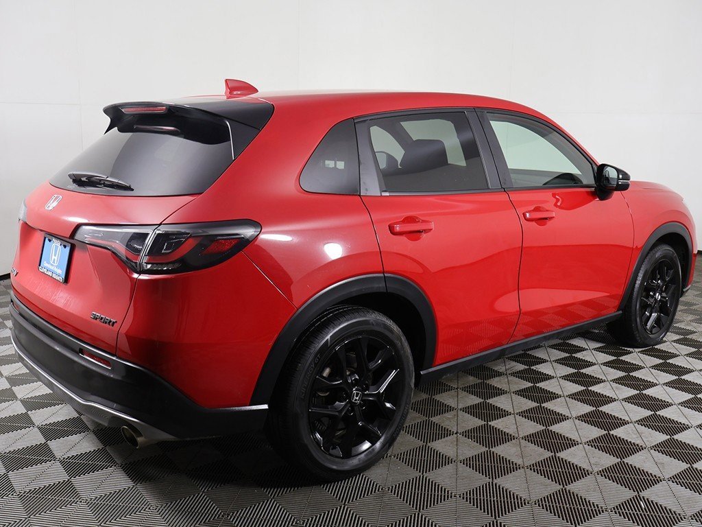 Used 2023 Honda HR-V Sport image 9