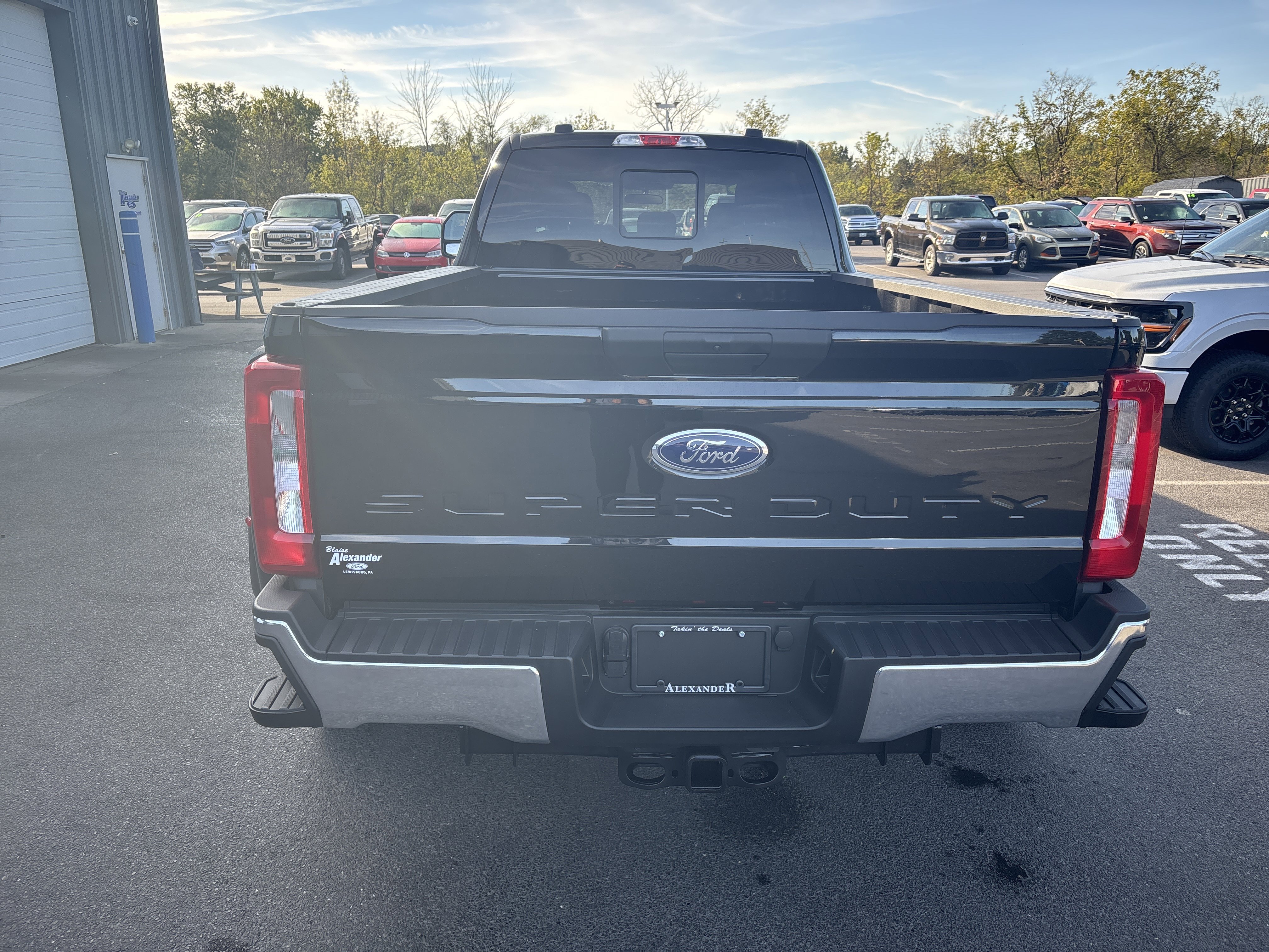 Used 2025 Ford F350 XL w/ XL Chrome Package image 4