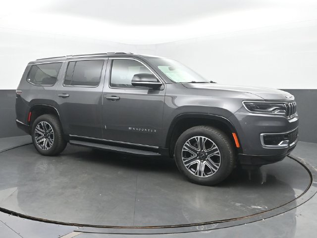 Used 2025 Jeep Wagoneer 4WD image 7