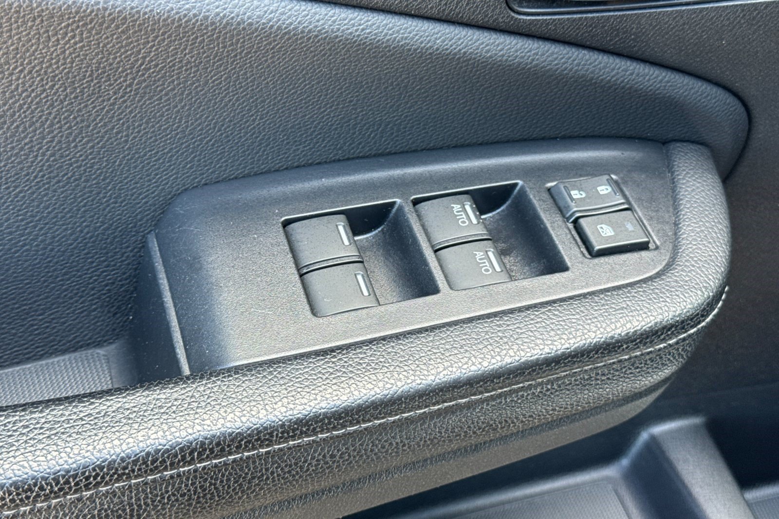 Used 2017 Honda Ridgeline RTL-E image 14