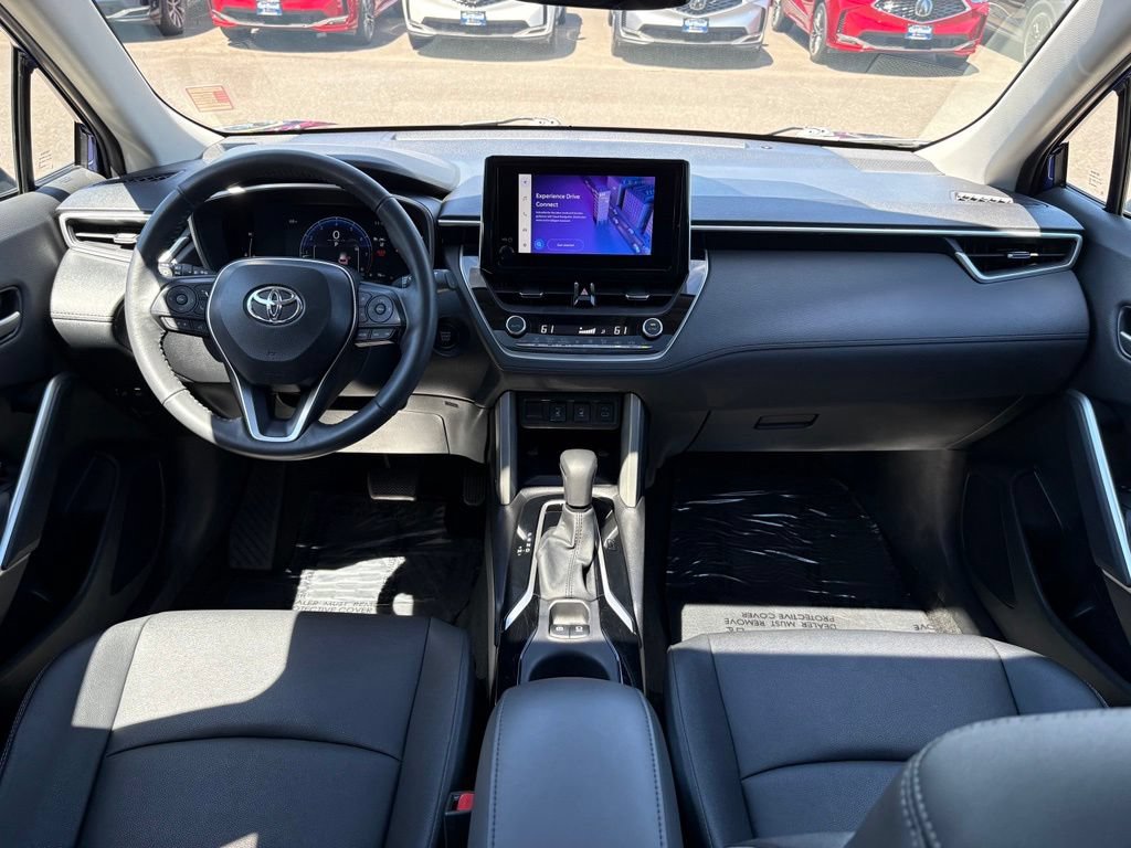 Used 2024 Toyota Corolla Cross XLE w/ Convenience Package AWD/4WD image 25
