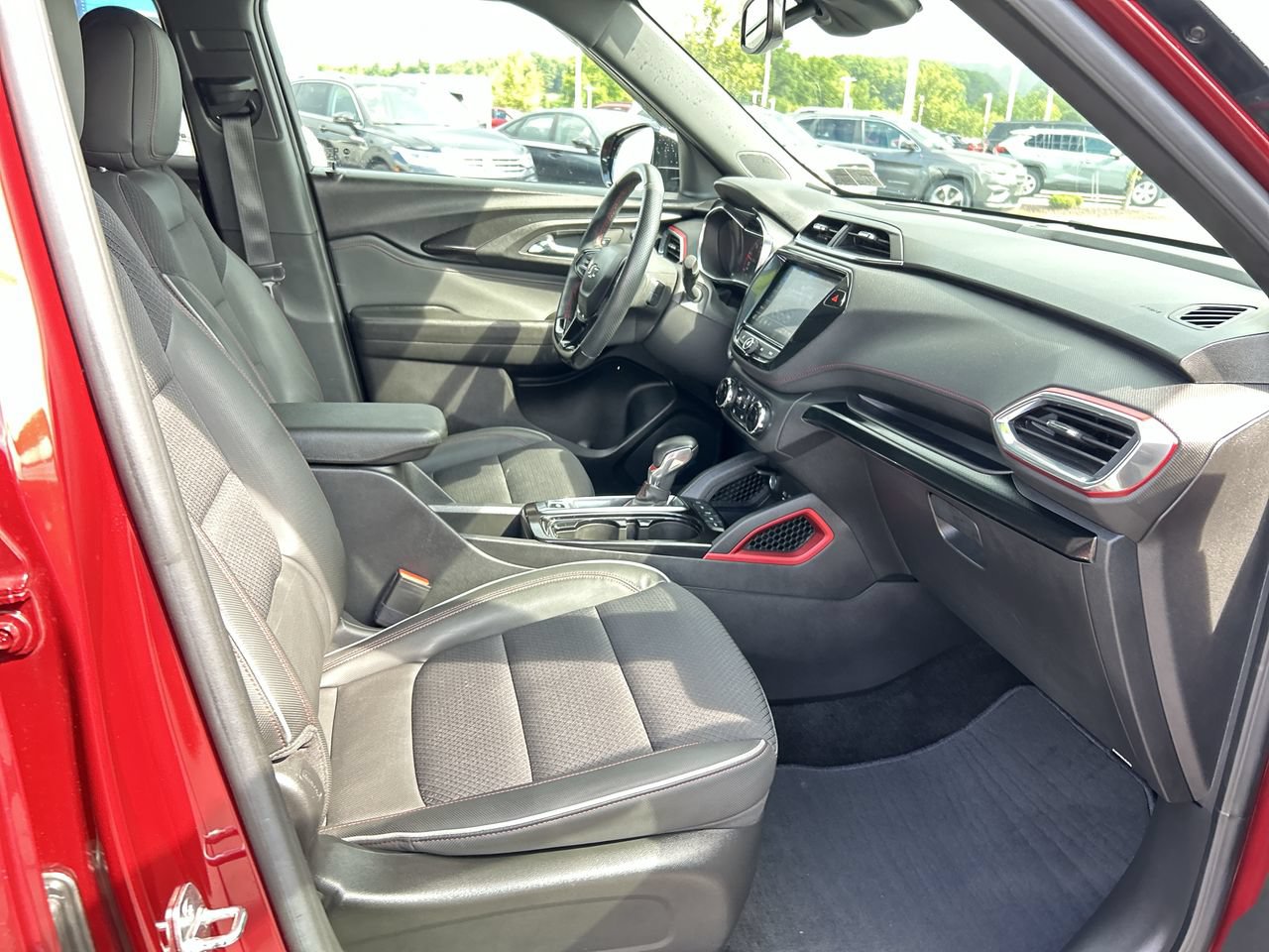 Used 2023 Chevrolet TrailBlazer RS w/ Convenience Package AWD/4WD image 13