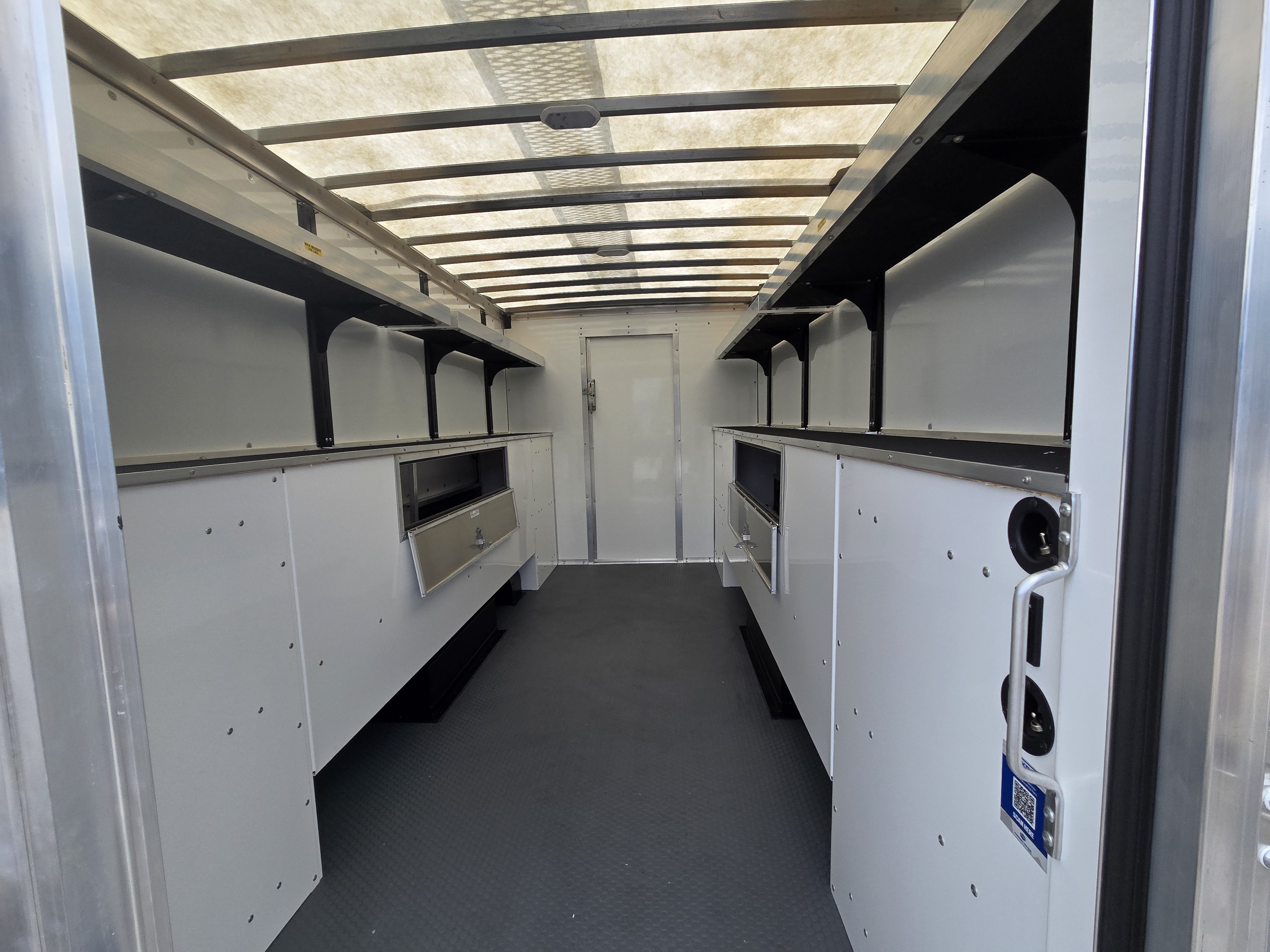 New 2025 Chevrolet Express 4500 w/ Power Convenience Package RWD image 15