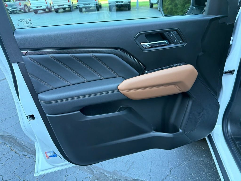 New 2026 GMC Canyon AT4 w/ AT4 Premium Package AWD/4WD image 7