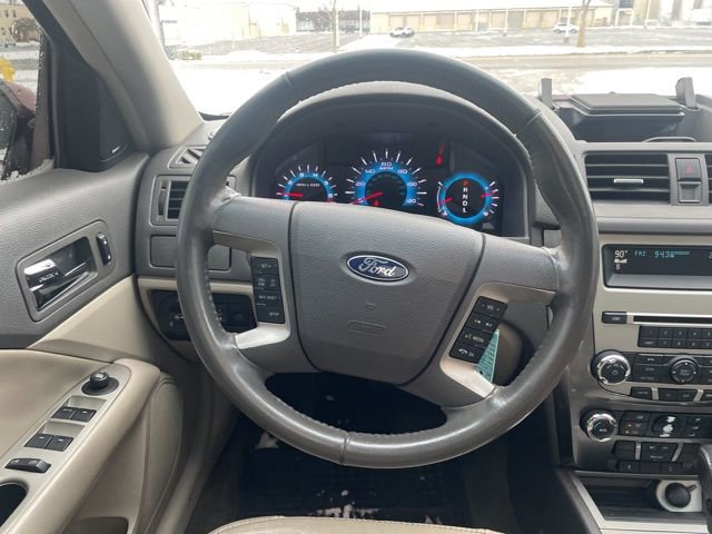Used 2010 Ford Fusion SEL image 20