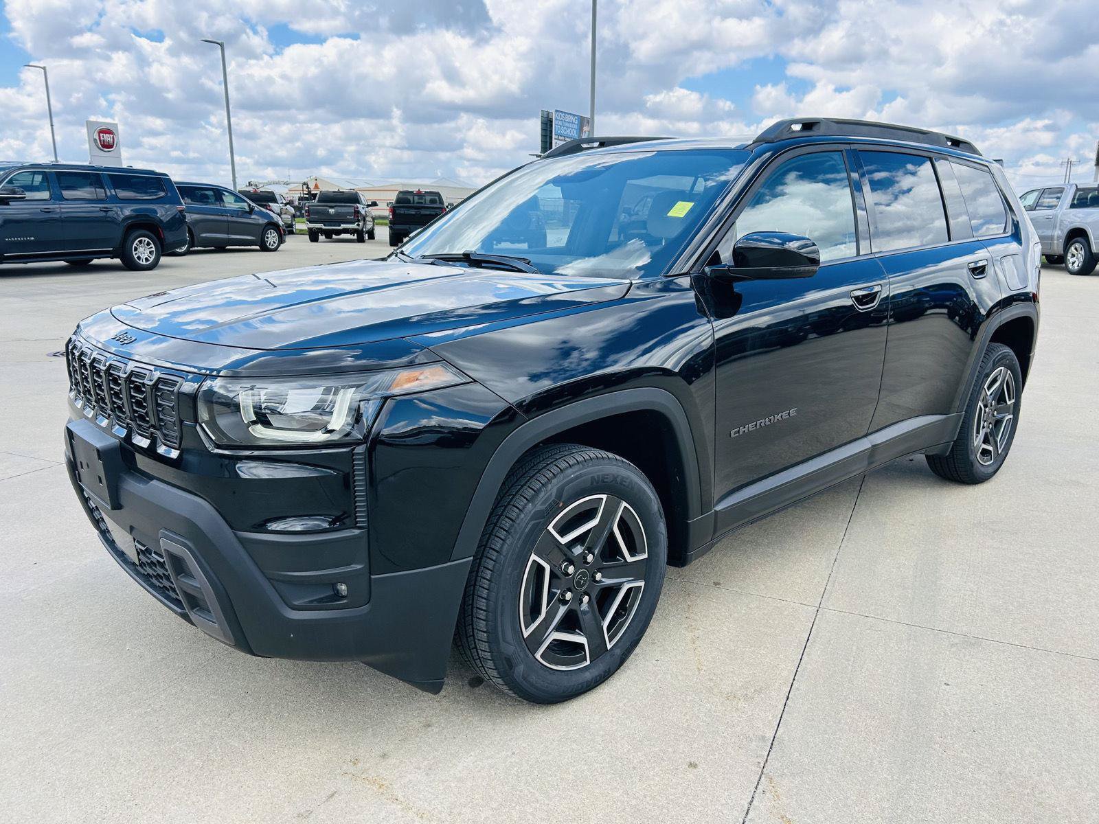 New 2026 Jeep Cherokee Limited AWD/4WD image 35