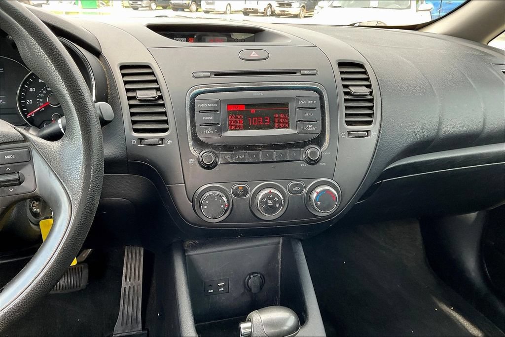 Used 2017 Kia Forte LX FWD image 12
