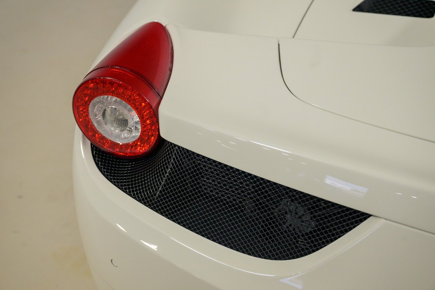 Used 2015 Ferrari 458 Spider RWD image 62