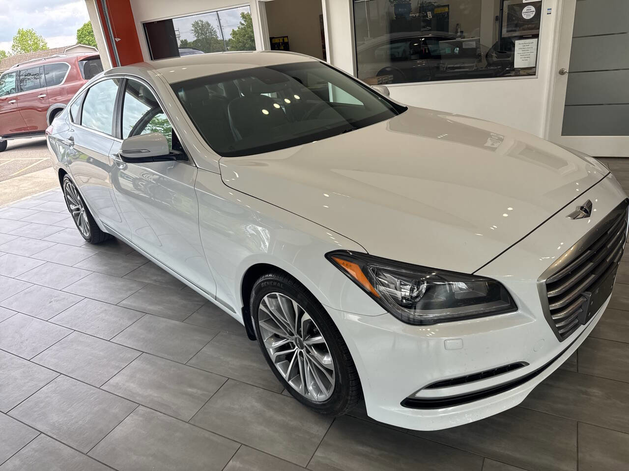 Used 2015 Hyundai Genesis 3.8 AWD/4WD image 4