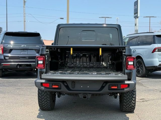Used 2024 Jeep Gladiator Mojave w/ Convenience Group AWD/4WD image 47
