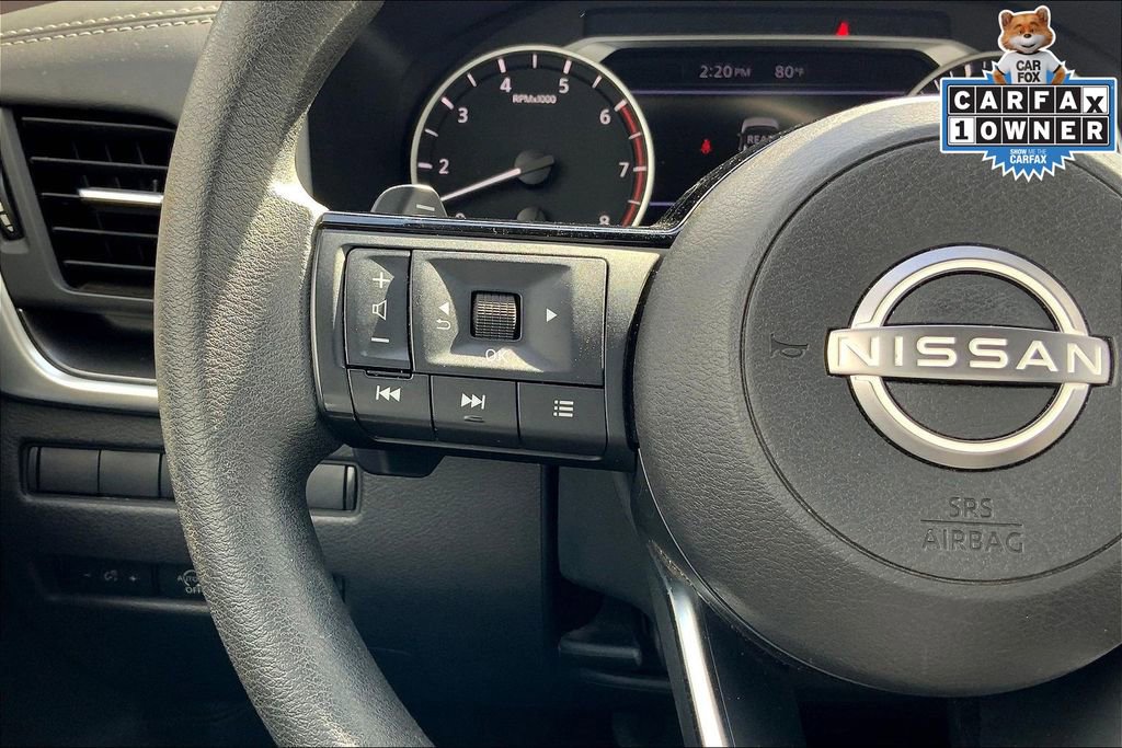 Used 2023 Nissan Rogue SV image 17