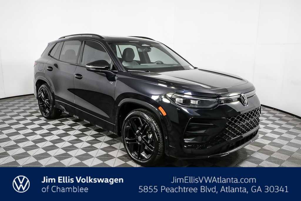 New 2026 Volkswagen Tiguan SE R-Line FWD image 1