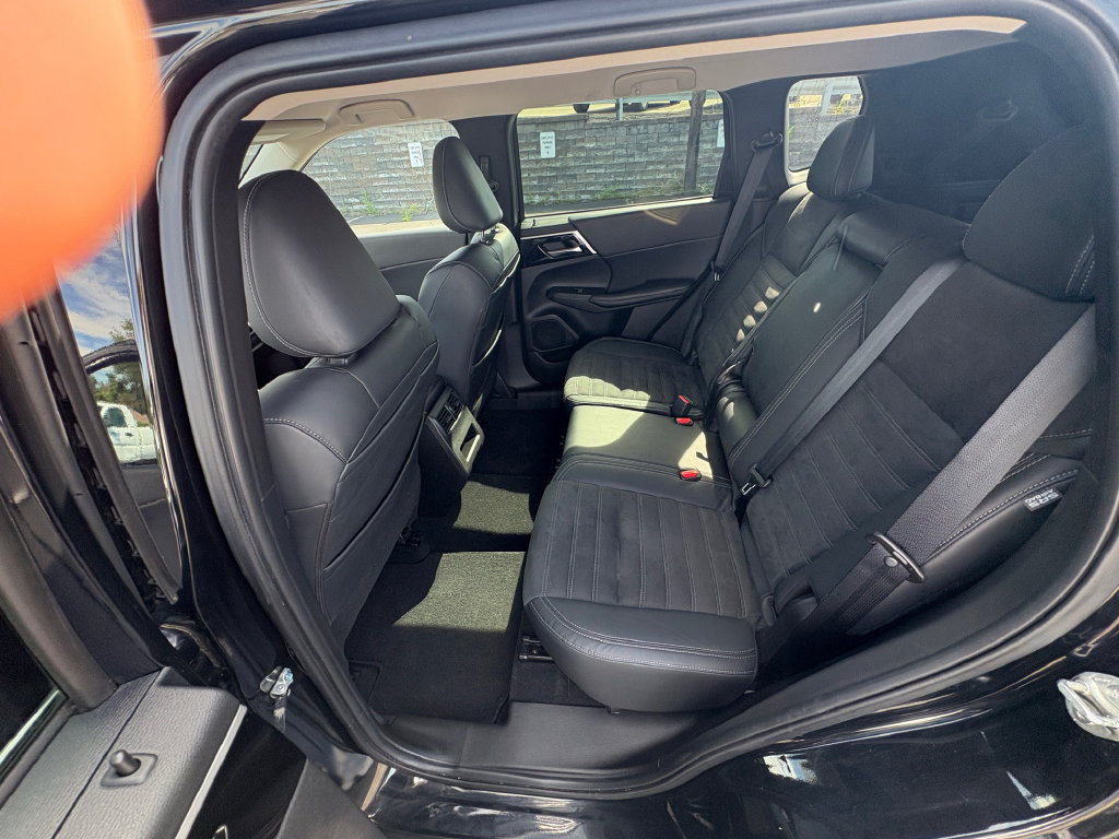 Used 2022 Mitsubishi Outlander SE AWD/4WD image 24