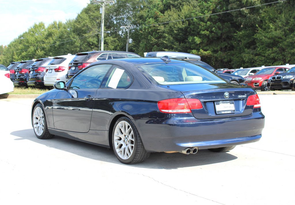 Used 2009 BMW 328i Coupe RWD image 5