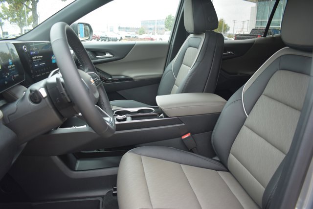 New 2026 Chevrolet Equinox LT w/ Convenience Package II image 14