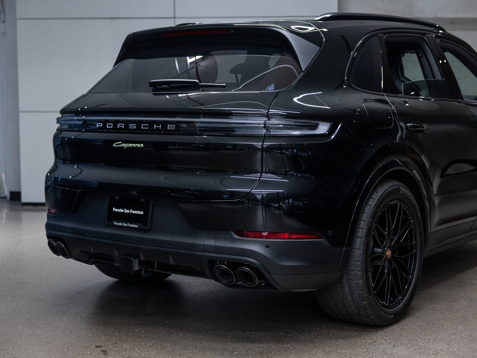 Certified 2026 Porsche Cayenne E-Hybrid AWD/4WD image 26