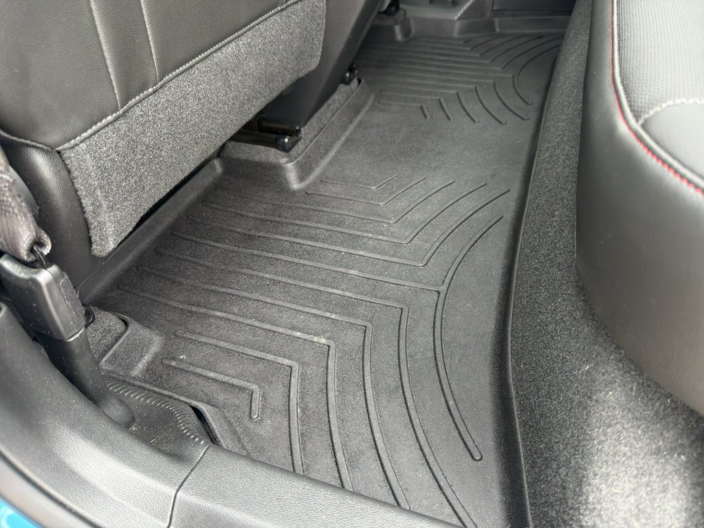 Used 2025 Chevrolet Trax RS w/ Sunroof Package image 40