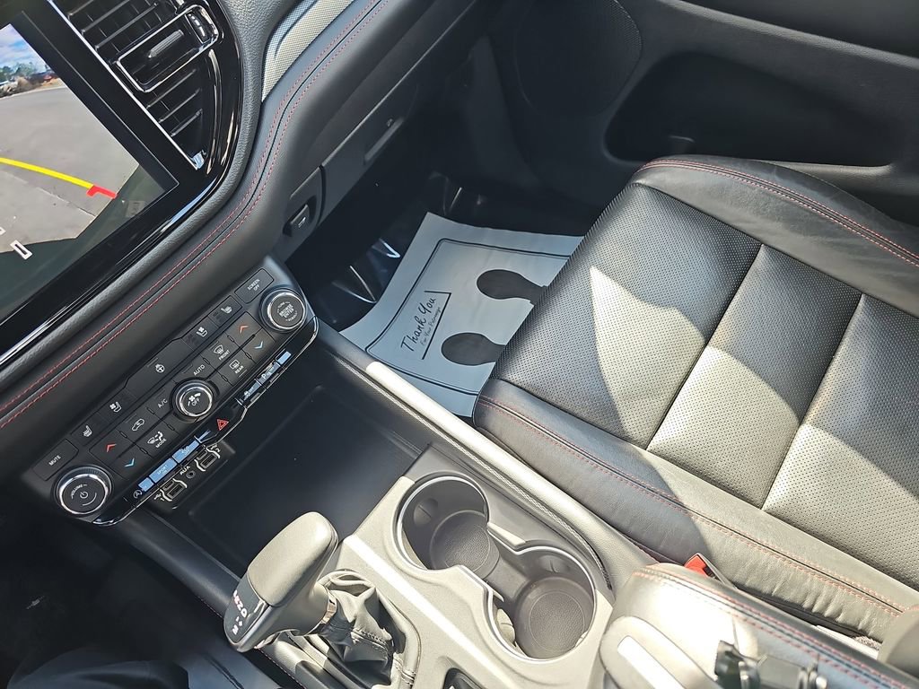 Used 2024 Dodge Durango GT image 30