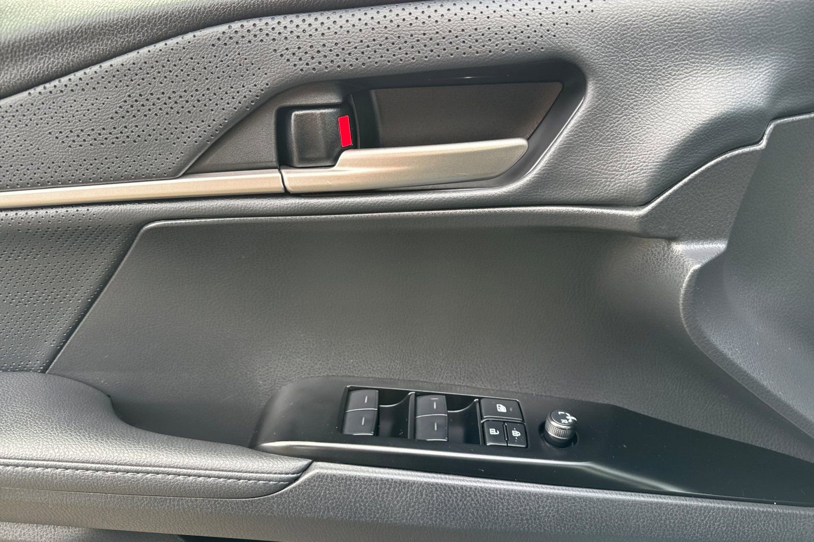 Certified 2025 Toyota Camry XSE w/ Premium Plus Package image 11