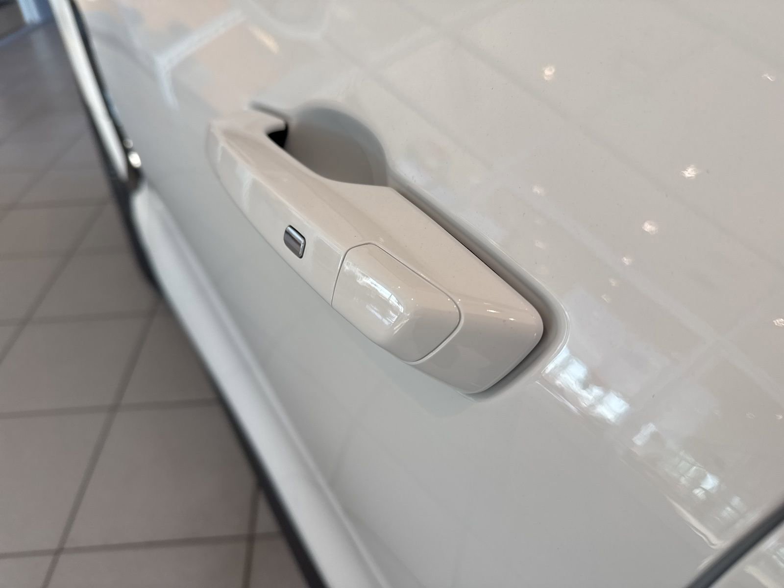 New 2026 Chevrolet Blazer EV LT image 9